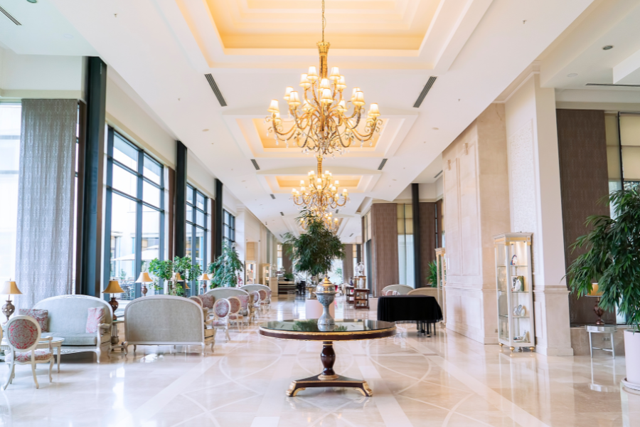 Hotel renovation in Los Angeles (1)